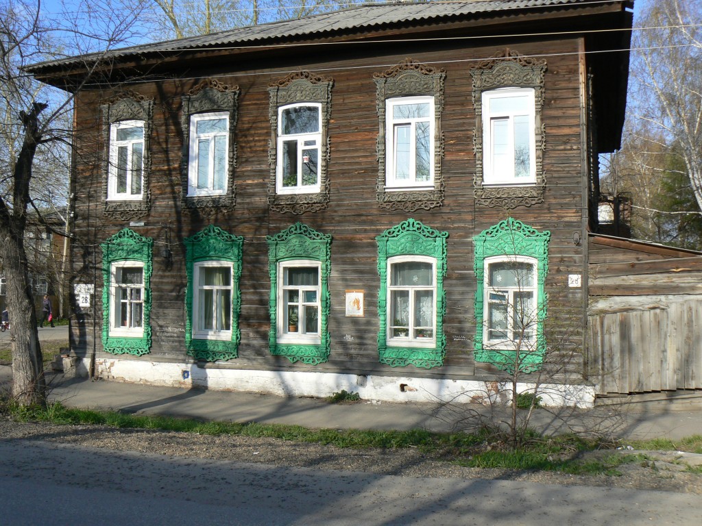 Tomsk wooden lace houses